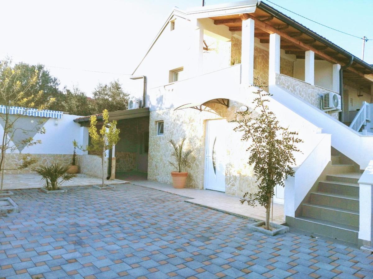 Skalinada Villa วีร์ ภายนอก รูปภาพ
